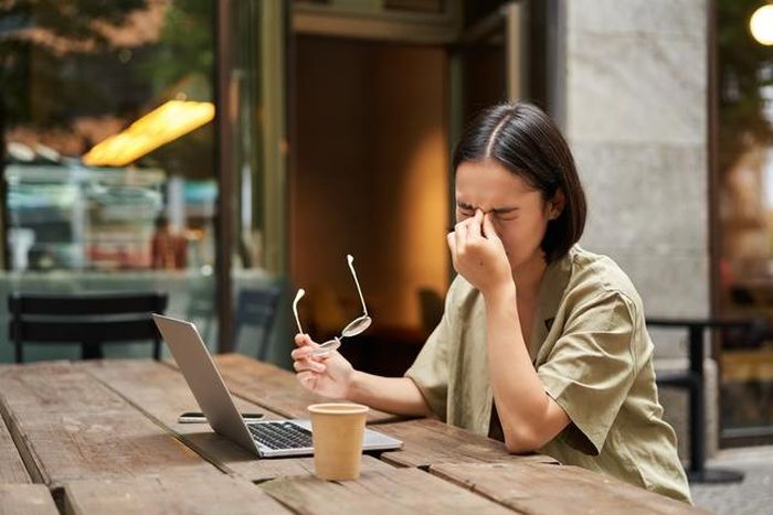 Đều tạo nên sự khác biệt không phải là việc ai gặp nhiều áp lực hơn, mà là cách mỗi người đối diện với nó. Ảnh minh họa