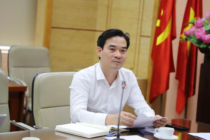 Cục trưởng Cục An toàn thực phẩm Chu Quốc Thịnh phát biểu, làm rõ thêm nội dung đại biểu quan tâm liên quan đến các chính sách của dự thảo sửa đổi Luật An toàn thực phẩm.