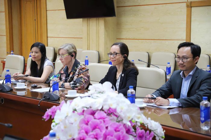 Bà Aurélia Nguyen, Phó Tổng Giám đốc Liên minh đổi mới phòng chống dịch bệnh phát biểu.