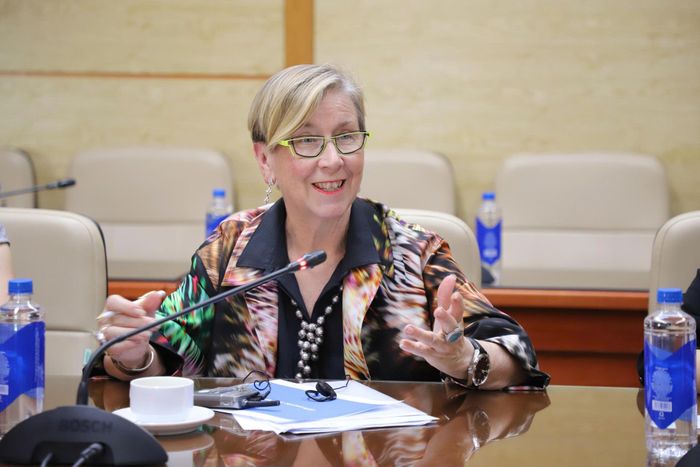 GS Jane Halton, Chủ tịch Hội đồng quản trị Liên minh đổi mới phòng chống dịch bệnh (CEPI) phát biểu.