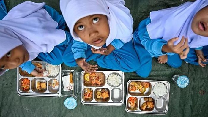 Chương trình suất ăn miễn phí nhanh chóng biến thành một gánh nặng lớn về cả tài chính lẫn chính trị đối với chính quyền đương nhiệm của Indonesia. Ảnh: Getty Images