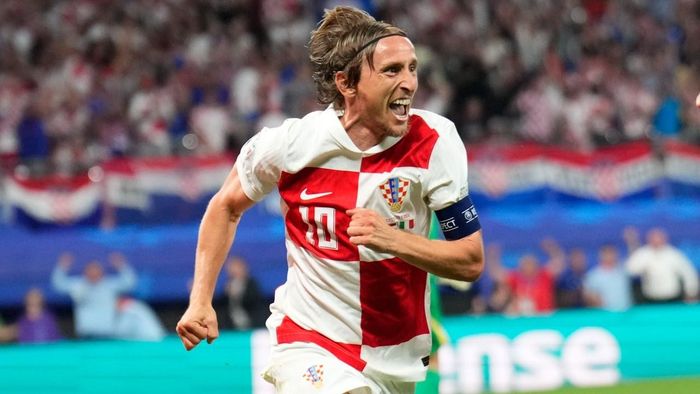  Thứ bóng đá điêu luyện của Modric chưa bị mất đi. 