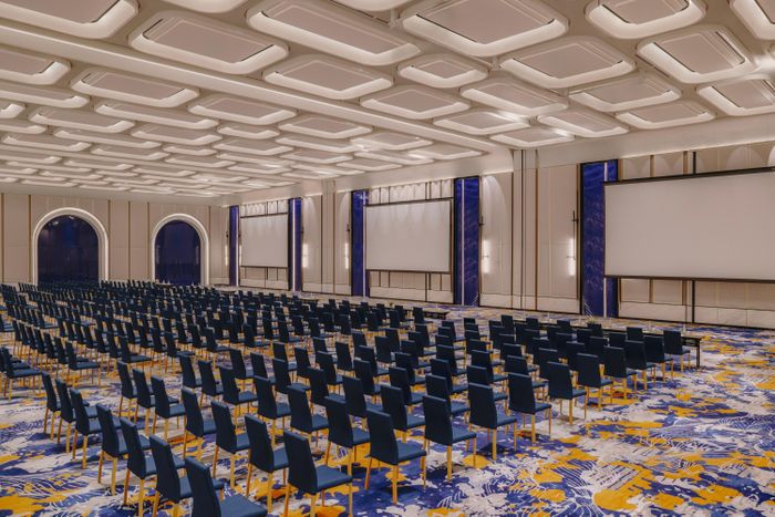  Bên trong phòng hội nghị 1.100m2 tại Fairmont Hanoi. Ảnh: Fairmont Hanoi. 
