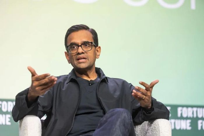  Ông Venkatesh Alagirisamy, COO của Nike, tại Fortune COO Summit ở Arizona ngày 1/6. Ảnh: Kristy Walker/Fortune.
