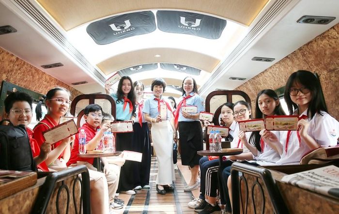 Đoàn tàu “5 cửa ô” là một trong những mô hình khai thác giá trị văn hóa, lịch sử để hình thành sản phẩm trải nghiệm sáng tạo, góp phần mở rộng không gian phát triển công nghiệp văn hóa tại Hà Nội