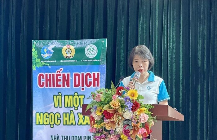 Bà Cao Thị Quế Hương - Chủ tịch Hội Liên hiệp Phụ nữ phường Ngọc Hà phát biểu