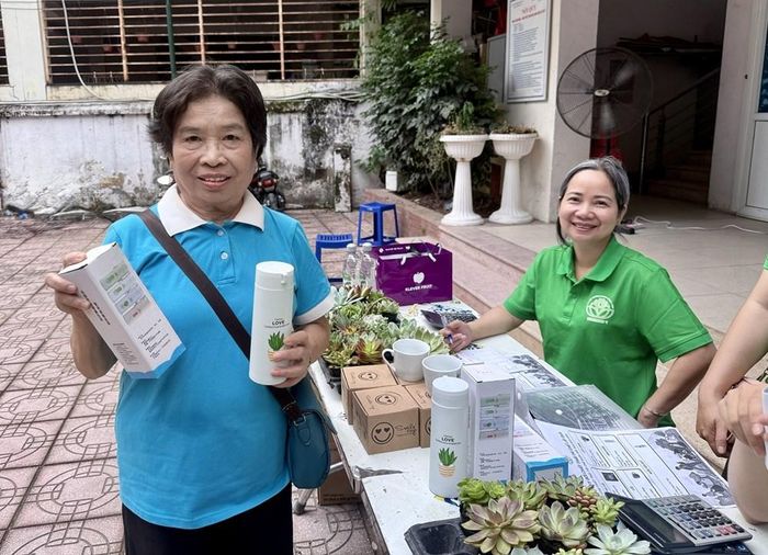 Bà Dương Thị Tuyền - Chi hội 11 phường Ngọc Hà