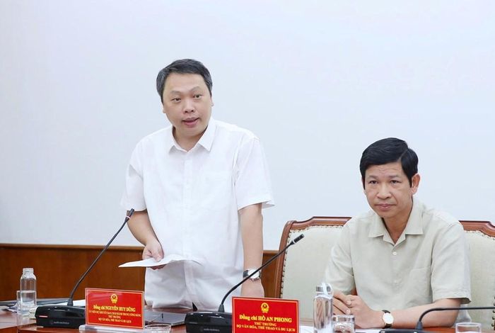 Ủy viên dự khuyết Ban Chấp hành Trung ương Đảng, Thứ trưởng Nguyễn Huy Dũng phát biểu tại buổi làm việc