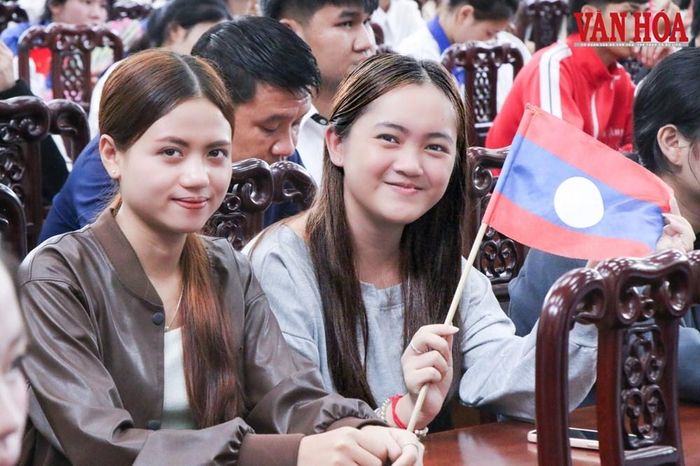 Sự kiện với sự tham gia đông đảo các hội, đoàn thể, cơ quan báo chí và sinh viên hai nước