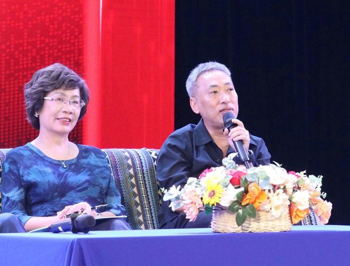 Đạo diễn Nguyễn Quang Dũng chia sẻ tại phiên thảo luận