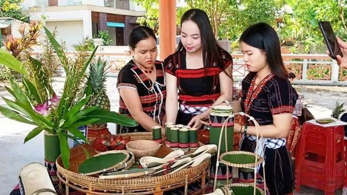 Ẩm thực không đơn thuần là nhu cầu ăn uống mà còn là một phần của đời sống văn hóa cộng đồng.