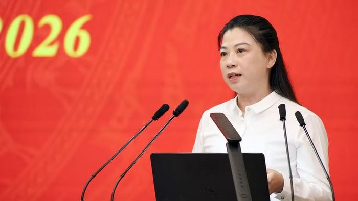 Đồng chí Lê Thị Kim Dung phát biểu tại Hội nghị.