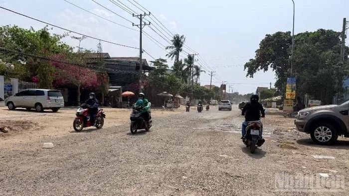 Đường Trần Quý Cáp vẫn đang chậm tiến độ.