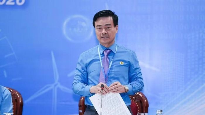 Phó Chủ tịch Tổng Liên đoàn Lao động Việt Nam Lê Văn Nghĩa thông tin về triển khai dự án nhà ở xã hội cho thuê dành cho công nhân, người lao động.