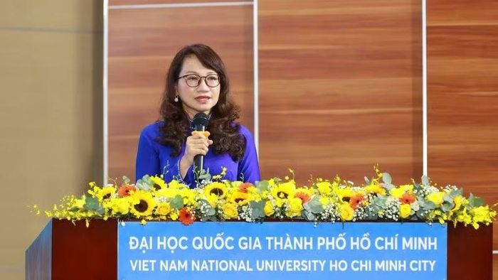 Giáo sư, Tiến sĩ Nguyễn Thị Thanh Mai, Giám đốc Đại học Quốc gia Thành phố Hồ Chí Minh phát biểu tại lễ công bố.