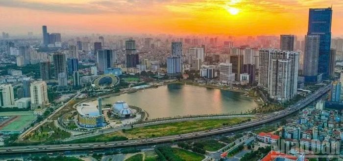 Tại Hà Nội, hàng loạt khu đô thị quy mô lớn đang được triển khai dọc các hành lang hạ tầng mới.
