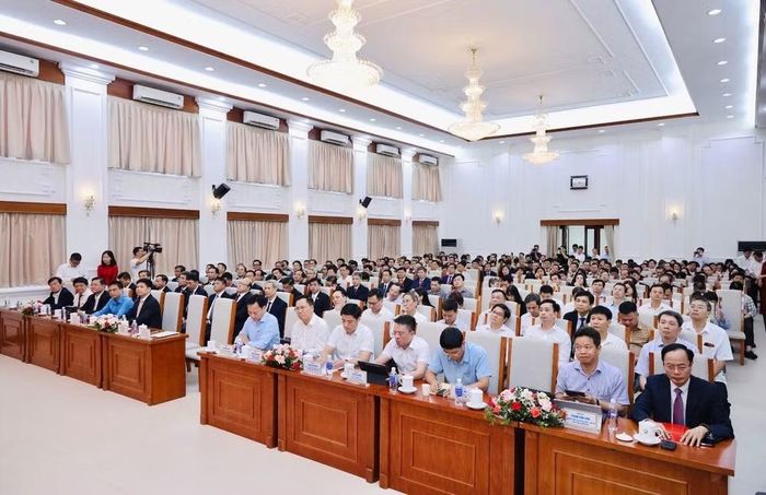 Đại biểu tham dự hội nghị.