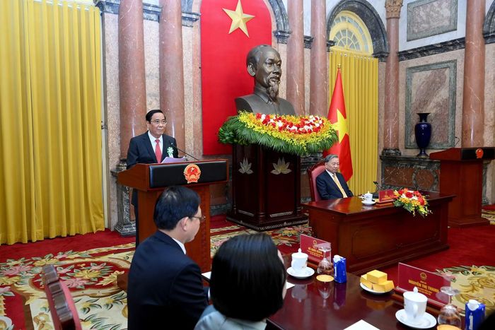 Chủ tịch Hội Người cao tuổi Việt Nam Nguyễn Thanh Bình phát biểu tại cuộc gặp mặt.