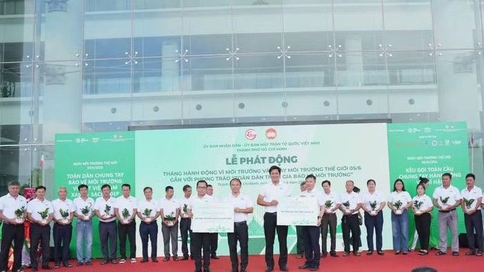 Thực hiện phong phú các hoạt động tại lễ phát động.