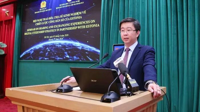 Thứ trưởng Khoa học và Công nghệ Bùi Hoàng Phương phát biểu khai mạc.