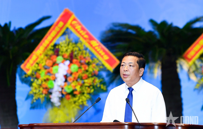 Bộ trưởng Bộ Xây dựng Trần Hồng Minh trả lời về vấn đề nhà ở xã hội cho người lao động.