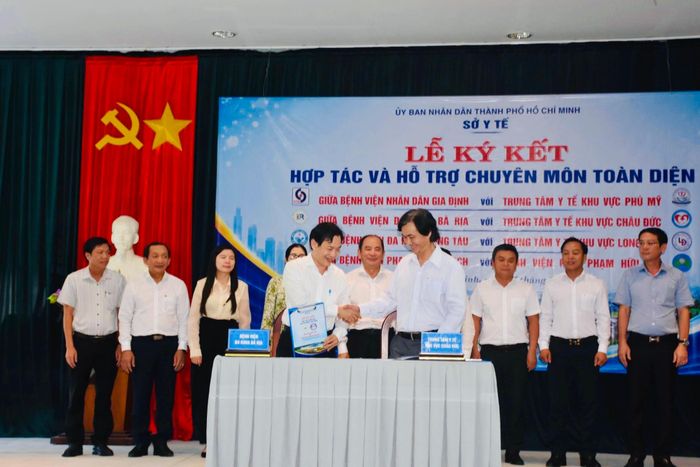  Bệnh viện Đa khoa Bà Rịa ký kết hỗ trợ Trung tâm Y tế khu vực Châu Đức. 