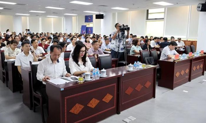 Đại biểu tham dự chương trình tập huấn công tác coi thi.