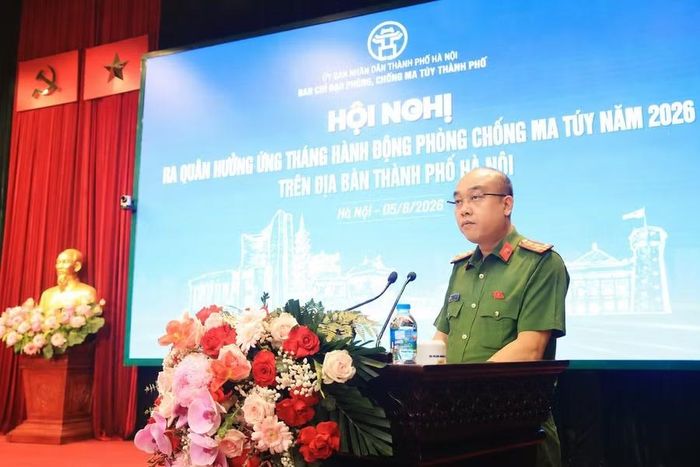 Đại tá Nguyễn Đức Long, Phó Giám đốc Công an TP Hà Nội phát biểu khai mạc hội nghị.