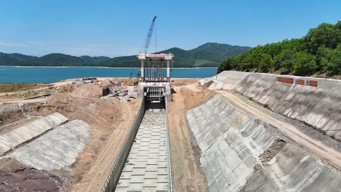 Theo báo cáo của Ban Quản lý Đầu tư và Xây dựng Thủy lợi 1, đến cuối tháng 5/2026, tổng khối lượng thực hiện dự án đạt khoảng 90%.