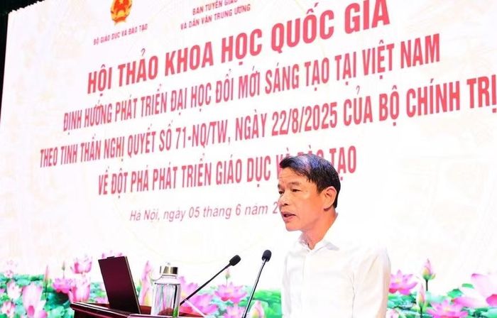 Ông Vũ Thanh Mai - Phó trưởng ban Tuyên giáo và Dân vận Trung ương phát biểu tại hội thảo, Ảnh: Ngọc Diệp.