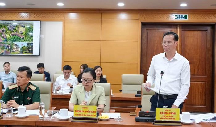 Phó Chủ nhiệm Văn phòng Chính phủ Đỗ Ngọc Huỳnh phát biểu tại buổi làm việc.