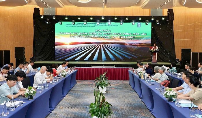 Hội thảo chuyên đề “Chung tay giảm thiểu sử dụng nhựa dùng một lần - Lan tỏa lối sống xanh - Du lịch xanh”.