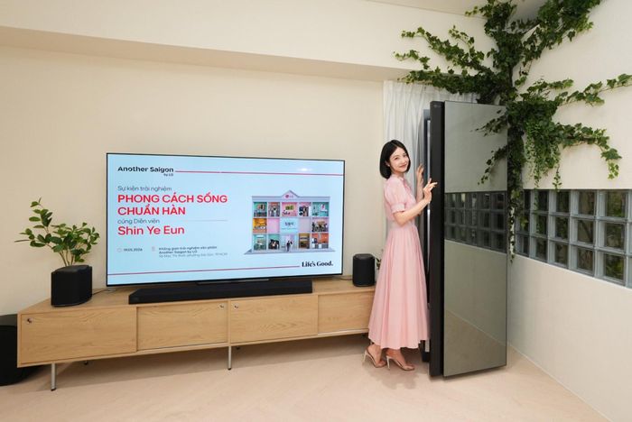 Tủ chăm sóc quần áo LG Styler mang đến cảm giác như có một stylist luôn túc trực tại nhà.
