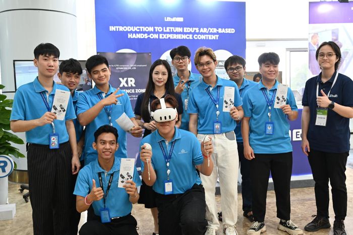 Sinh viên CMC được tiếp cận với các công cụ AI mới nhất trong quá trình học tập
