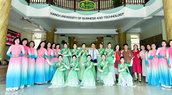 Sự kiện ý nghĩa chào mừng kỷ niệm 30 năm thành lập Trường Đại học Kinh doanh và Công nghệ Hà Nội