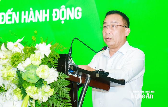 Phó Chủ tịch UBND tỉnh Nghệ An Nguyễn Văn Đệ phát biểu tại diễn đàn khẳng định, Nghệ An triển khai đồng bộ nhiều giải pháp nhằm hiện thực hóa các mục tiêu phát triển xanh và thích ứng với biến đổi khí hậu. Ảnh: Thành Duy