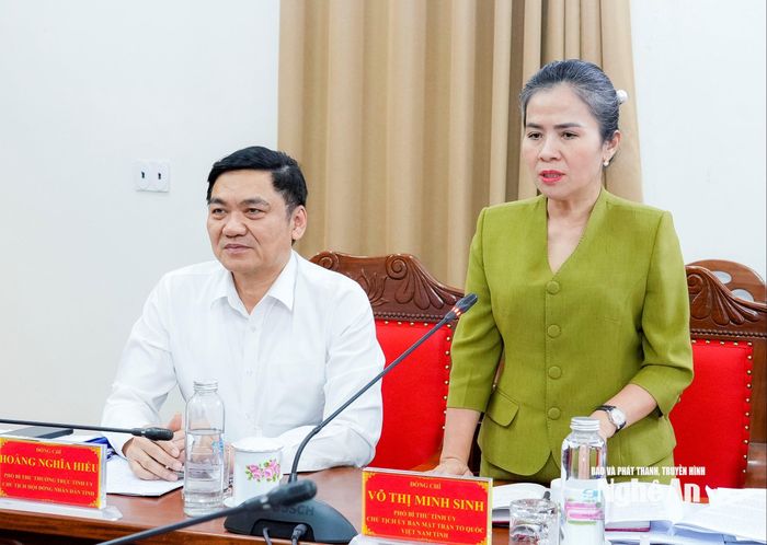 Đồng chí Võ Thị Minh Sinh - Phó Bí thư Tỉnh ủy, Chủ tịch Ủy ban MTTQ tỉnh phát biểu. Ảnh: Phạm Bằng