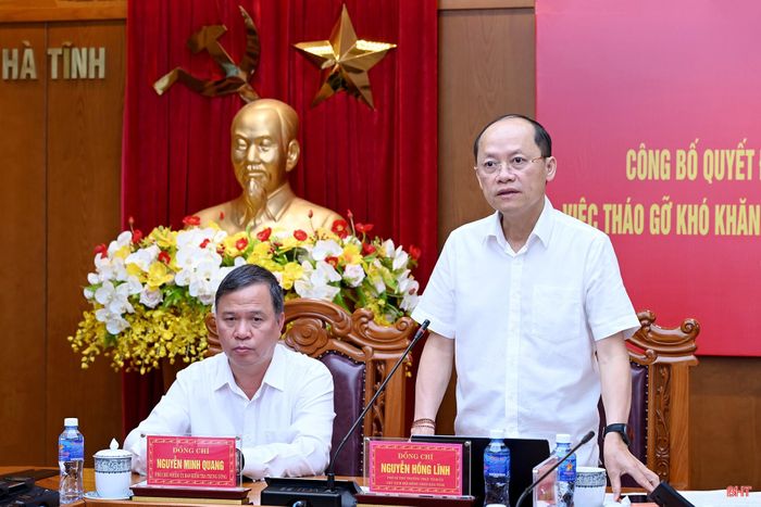 Đồng chí Nguyễn Hồng Lĩnh - Phó Bí thư Thường trực Tỉnh ủy, Chủ tịch HĐND tỉnh phát biểu tại hội nghị.