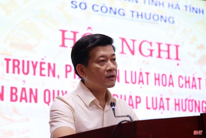 Ông Lê Xuân Từ - Phó Giám đốc Sở Công Thương Hà Tĩnh khai mạc hội nghị.