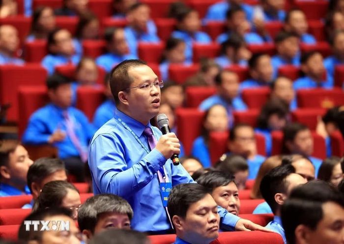 Đồng chí Lê Đình Lương, Trường Đại học Công nghệ thành phố Hồ Chí Minh, Liên đoàn Lao động thành phố Hồ Chí Minh phát biểu về Công tác đào tạo, nâng cao kỹ năng nghề chưa đáp ứng, chất lượng nguồn nhân lực chậm cải thiện dẫn đến năng suất lao động chưa cao. (Ảnh: Tuấn Anh/TTXVN)