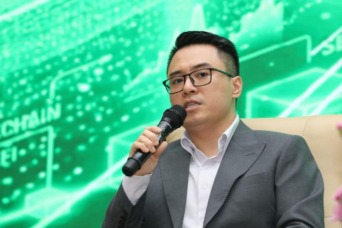 Ông Tô Trần Hòa đã cung cấp chi tiết về hệ thống văn bản quy phạm pháp luật được ban hành từ tháng 9/2025 đến nay. (Ảnh: Vietnam+)