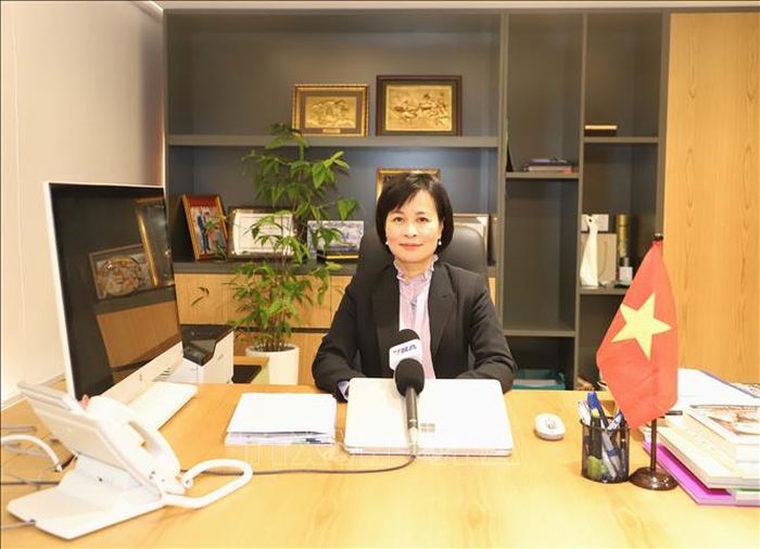 Tổng Lãnh sự Việt Nam tại Hong Kong và Macau Lê Đức Hạnh trả lời phỏng vấn nhân dịp 115 năm ngày Chủ tịch Hồ Chí Minh ra đi tìm đường cứu nước. Ảnh: Xuân Vịnh/PV TTXVN tại Hong Kong (Trung Quốc).