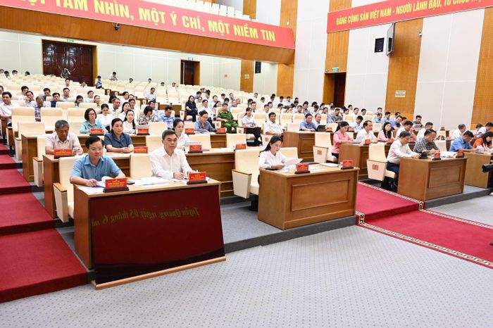 Các đại biểu dự hội nghị.