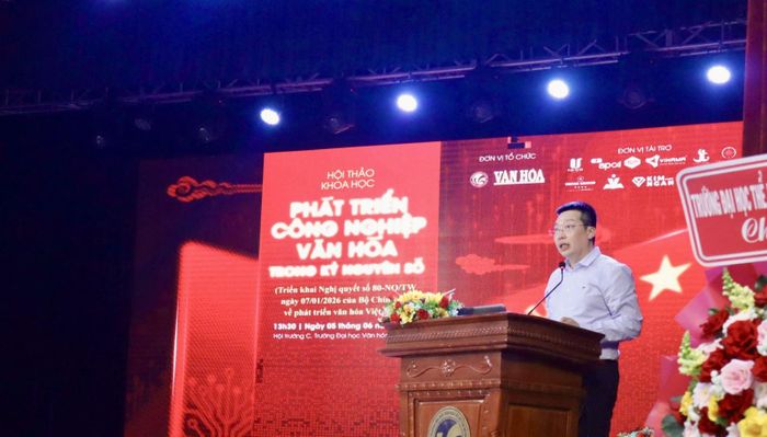 Tiến sỹ Nguyễn Anh Vũ, Tổng Biên tập Báo Văn hóa phát biểu tại Hội thảo.