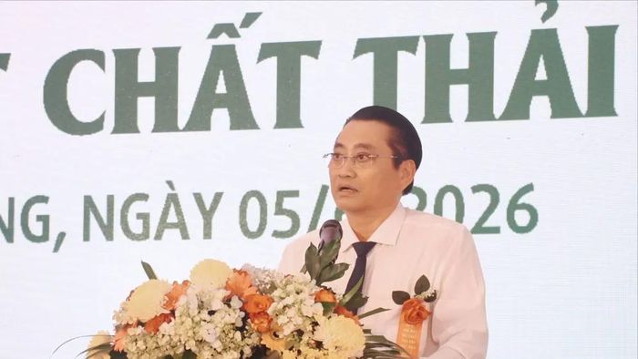 Phó Chủ tịch UBND tỉnh Vĩnh Long Nguyễn Quỳnh Thiện phát biểu tại lễ động thổ