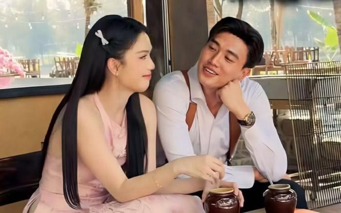 Nhiều khoảnh khắc thân thiết của Quốc Trường và Ngọc Trinh từng trở thành chủ đề được tìm kiếm trên mạng.