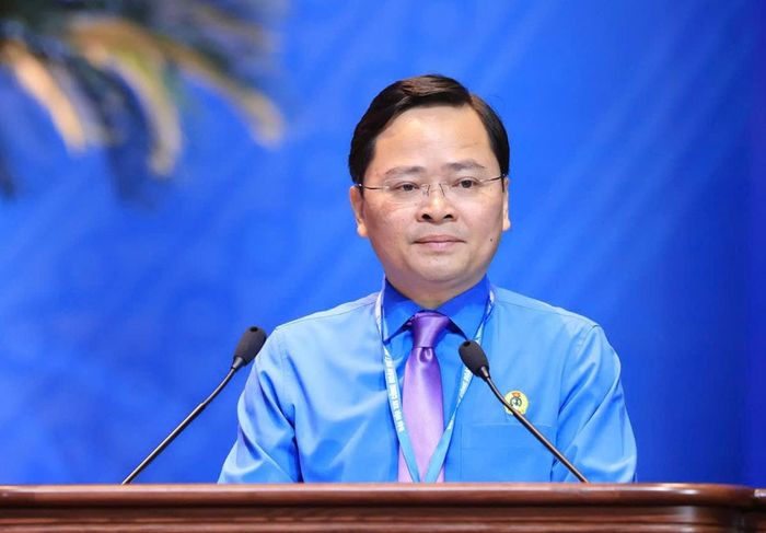 Ông Nguyễn Anh Tuấn, Ủy viên TƯ Đảng, Phó Chủ tịch UBTƯ MTTQ Việt Nam, Bí thư Đảng ủy, Chủ tịch Tổng LĐLĐ Việt Nam khóa XIV, phát biểu bế mạc Đại hội