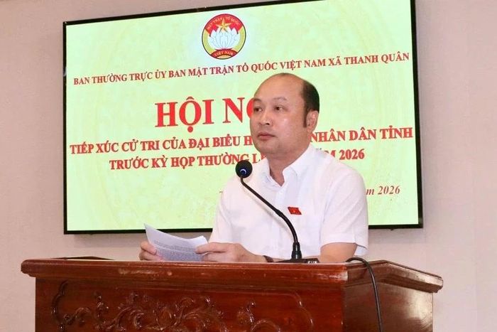 Đại biểu HĐND tỉnh Cao Văn Cường, Tỉnh ủy viên, Phó Chủ tịch UBND tỉnh tiếp thu, giải trình các vấn đề cử tri quan tâm.