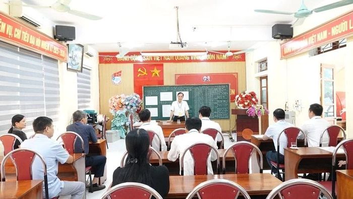 Đồng chí Phó Chủ tịch UBND tỉnh Đầu Thanh Tùng phát biểu chỉ đạo.