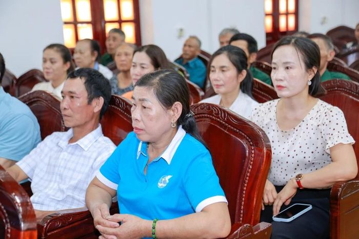 Cử tri xã Tây Đô.
